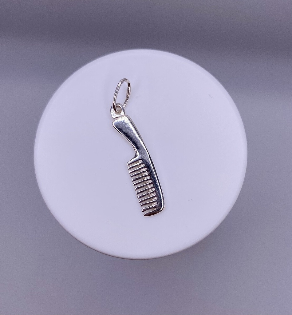 Fésű alakú medál